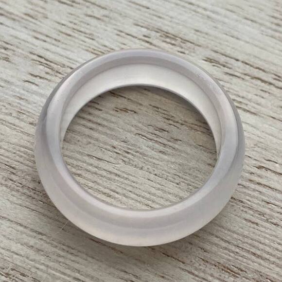White Agate Crystal Ring Size 7 - #7 - Picture 1 of 4